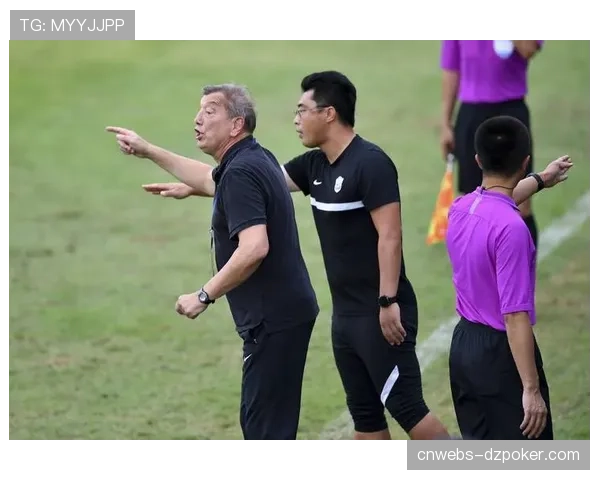 特写:老将杜加利奇如何成为沧州雄狮后防线的定海神针。 特写:老将杜加利奇如何成为沧州雄狮后防线的定海神针。